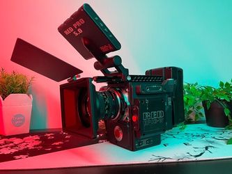 RED DSMC2 Epic-W Helium 8K S35