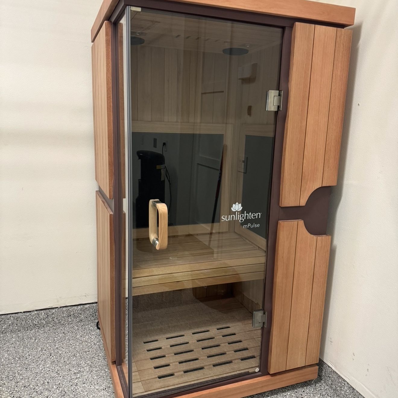 Sunlighten mPulse Infrared Sauna (1-Person) – Like New for Sale in ...
