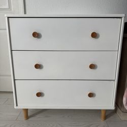 Dresser (3 Drawer) 