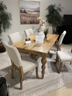 Light Brown Dining Room Set / 7pc Baluster Turned Legs Timeless Design