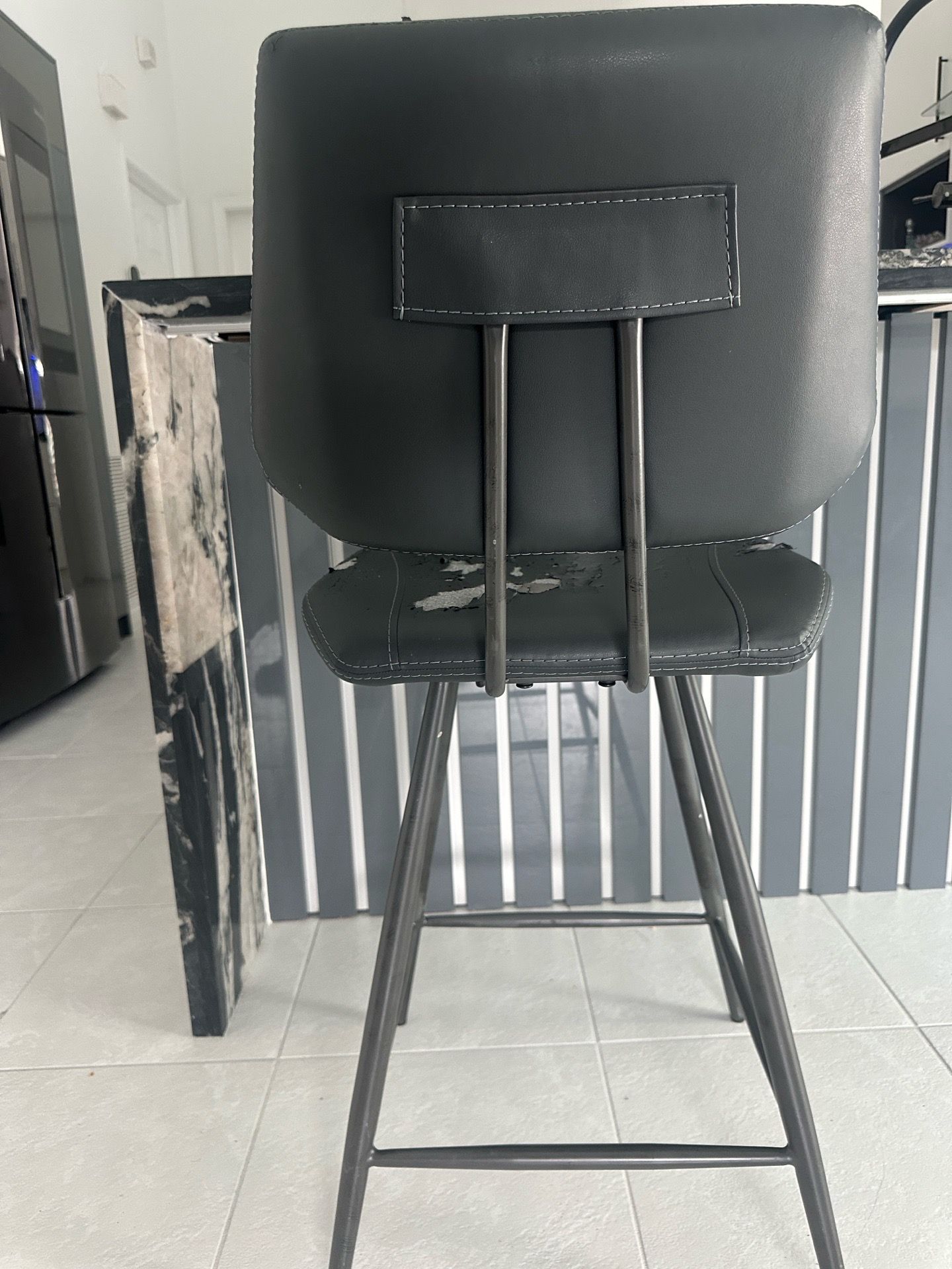 Bar stools ( x4 )