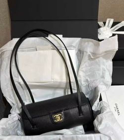 CC 2026 Black Caviar Leather Shoulder Bag