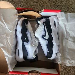 Nike Air Max Nova TD size 8c