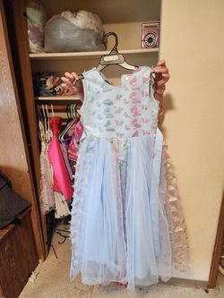 Selling lil girl dress
