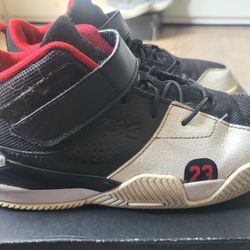 Jordan Stay Loyal 2
Black Gym Red White 2y