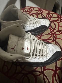 Shoes size 7.5