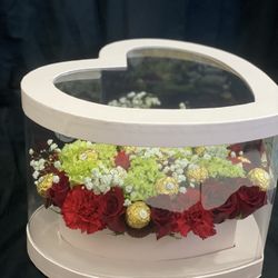 Cajas De Flores Vacías, Pampas Grass, Papel De Emboltorio. Todo Nuevo 