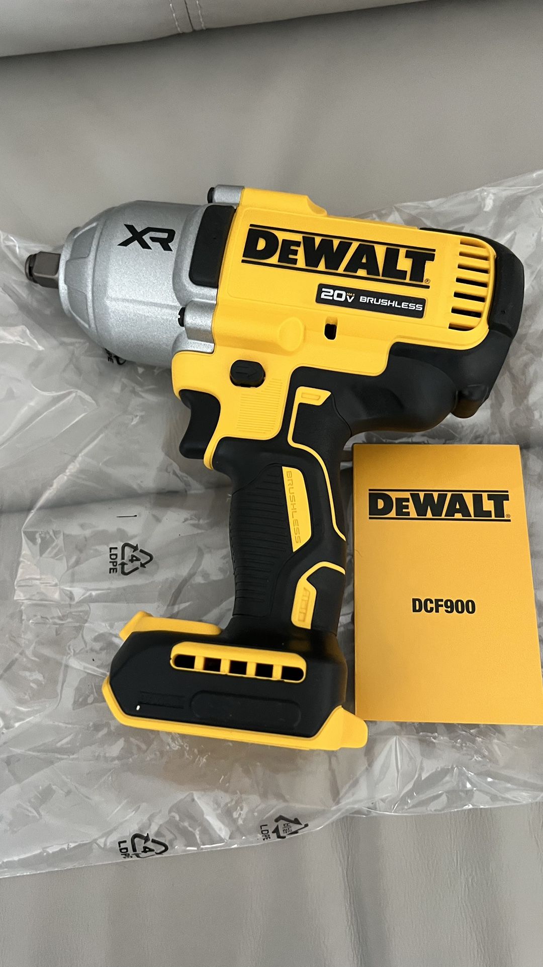 Top Rated π DEWALT 20V MAX Cordless 1/2 in. Impact Wrench (Tool Only