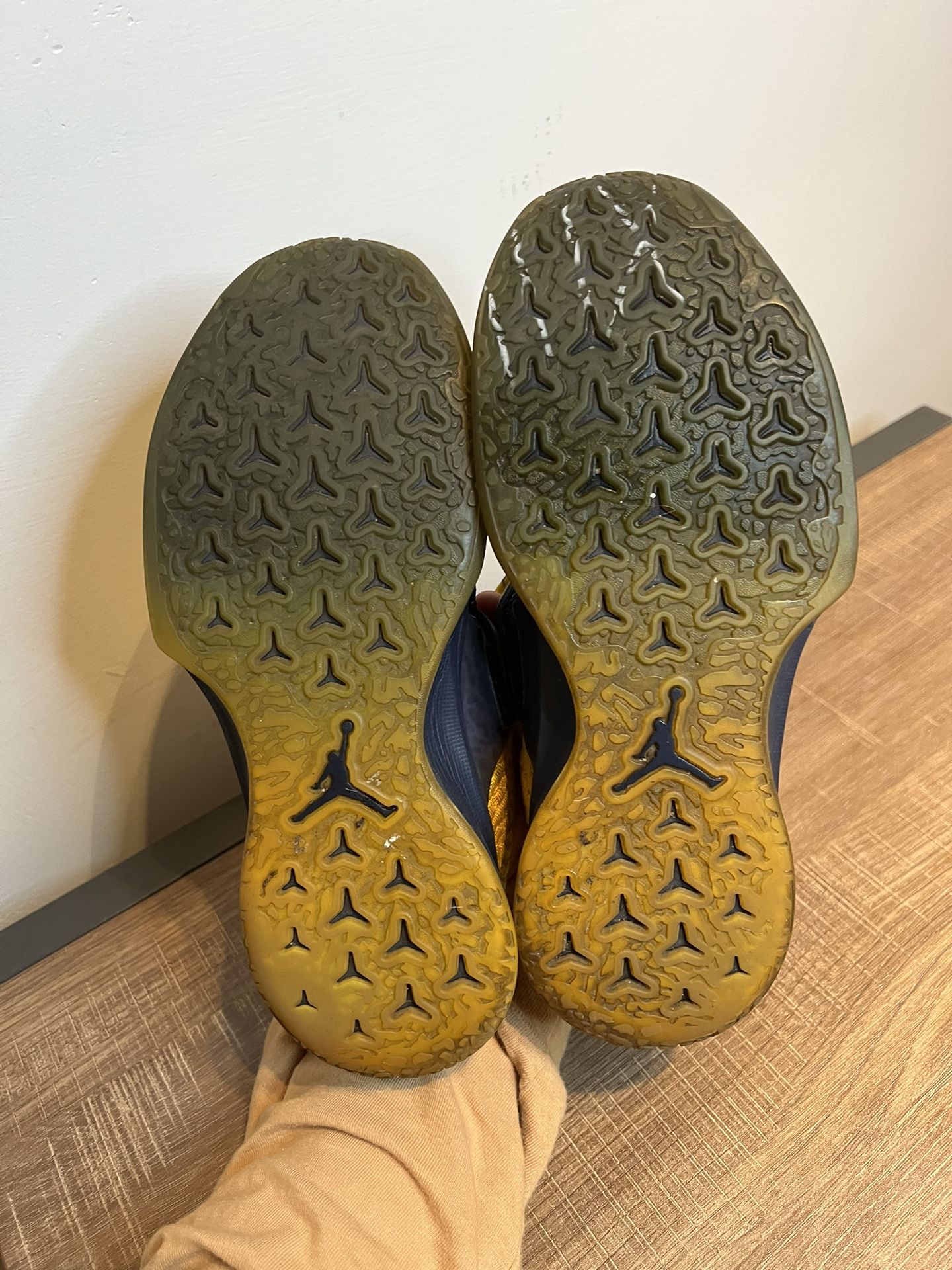 Nike Air Jordan Michigan Trainer 2 Mens 8.5 Flyknit Blue  display picture 2