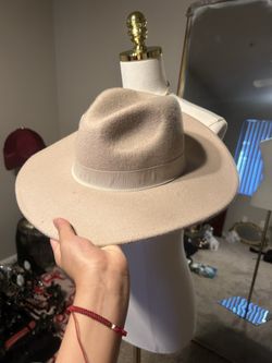 Tan felt fedora hat with black band #fedora #hat #fashion