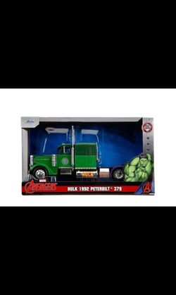 Jada Marvel Hulk 1992 Peterbilt 379 Die-Cast Truck