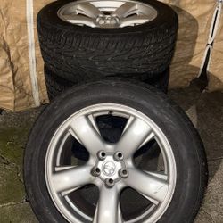 Toyota Tacoma 2005-2015 Rims & Tires (x4)