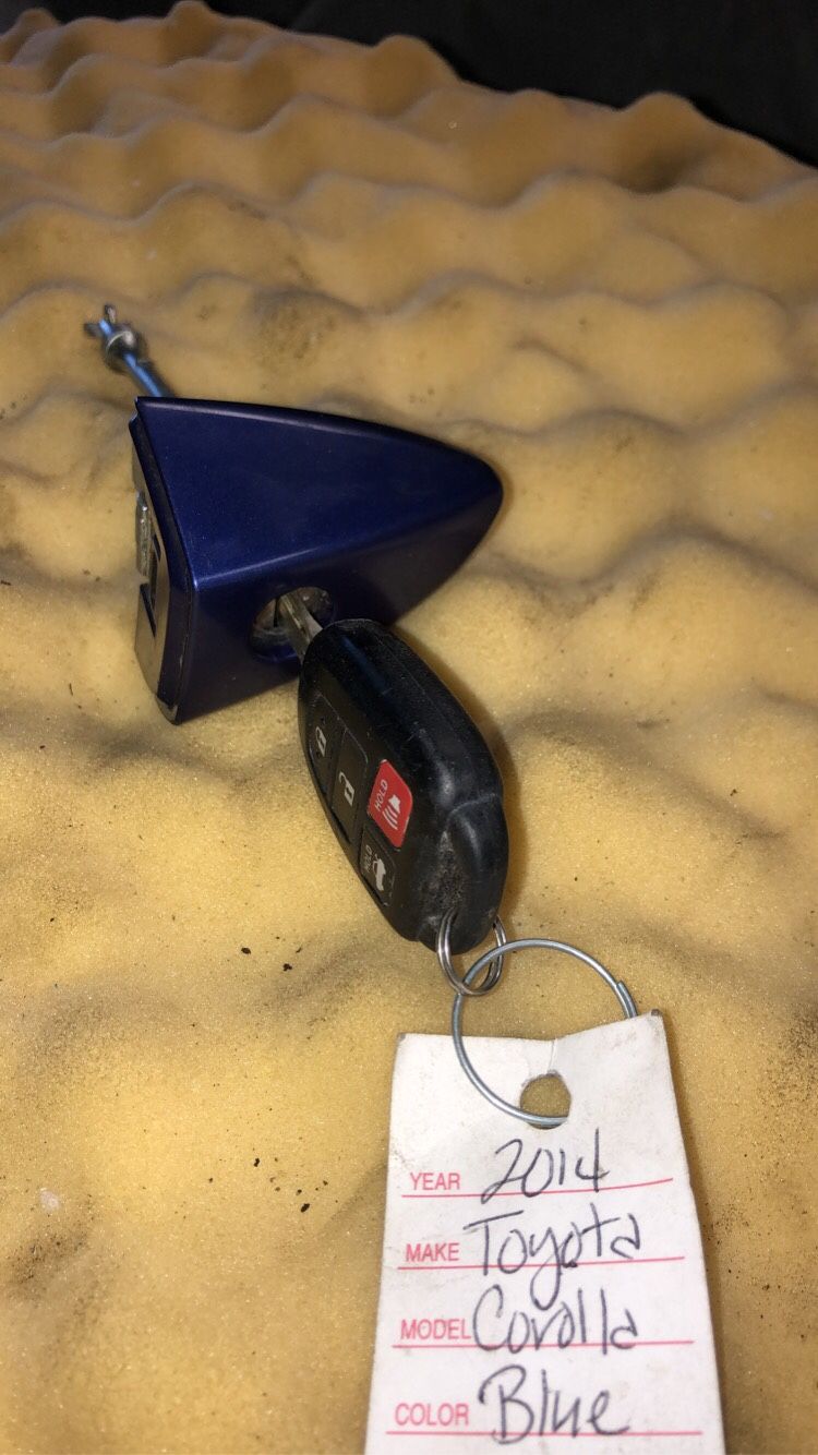 2014-2018 Toyota Corolla Door Lock Handle Cylinder Driver Side With Key