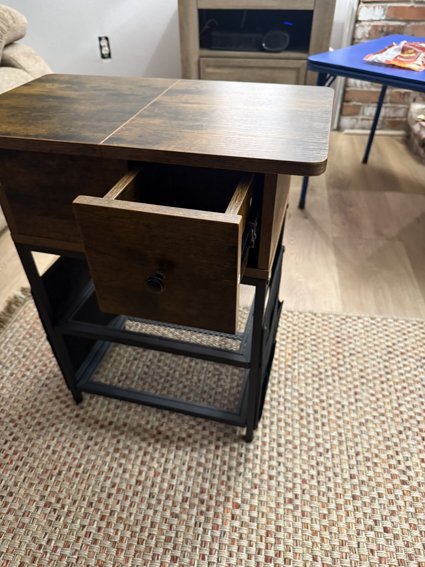 BRAND NEW End Table