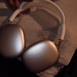  Apple Air Pods Max
