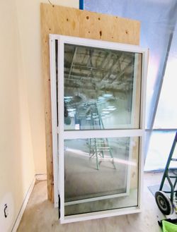 White Double Hung Vinyl Clear Glass Window