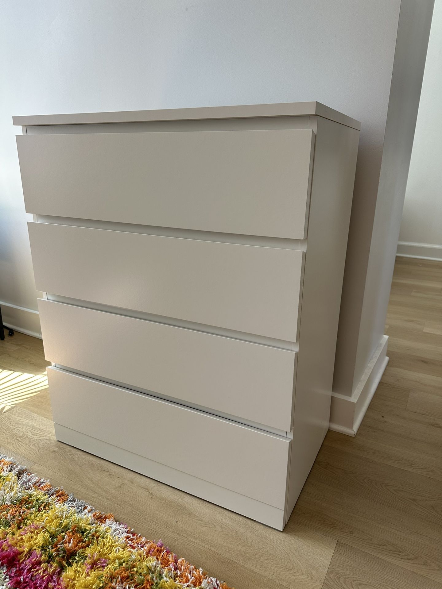 White 4 Drawer Dresser