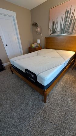 Free mattress! Clean and wonderful. Must go now!