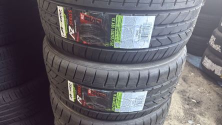 255/35/21 Brand New Set Of Tires