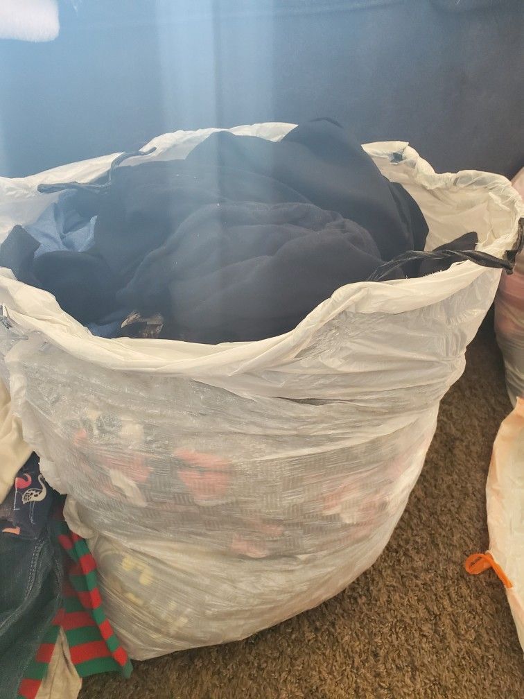 Bag Of Womens L/XL - Free! 