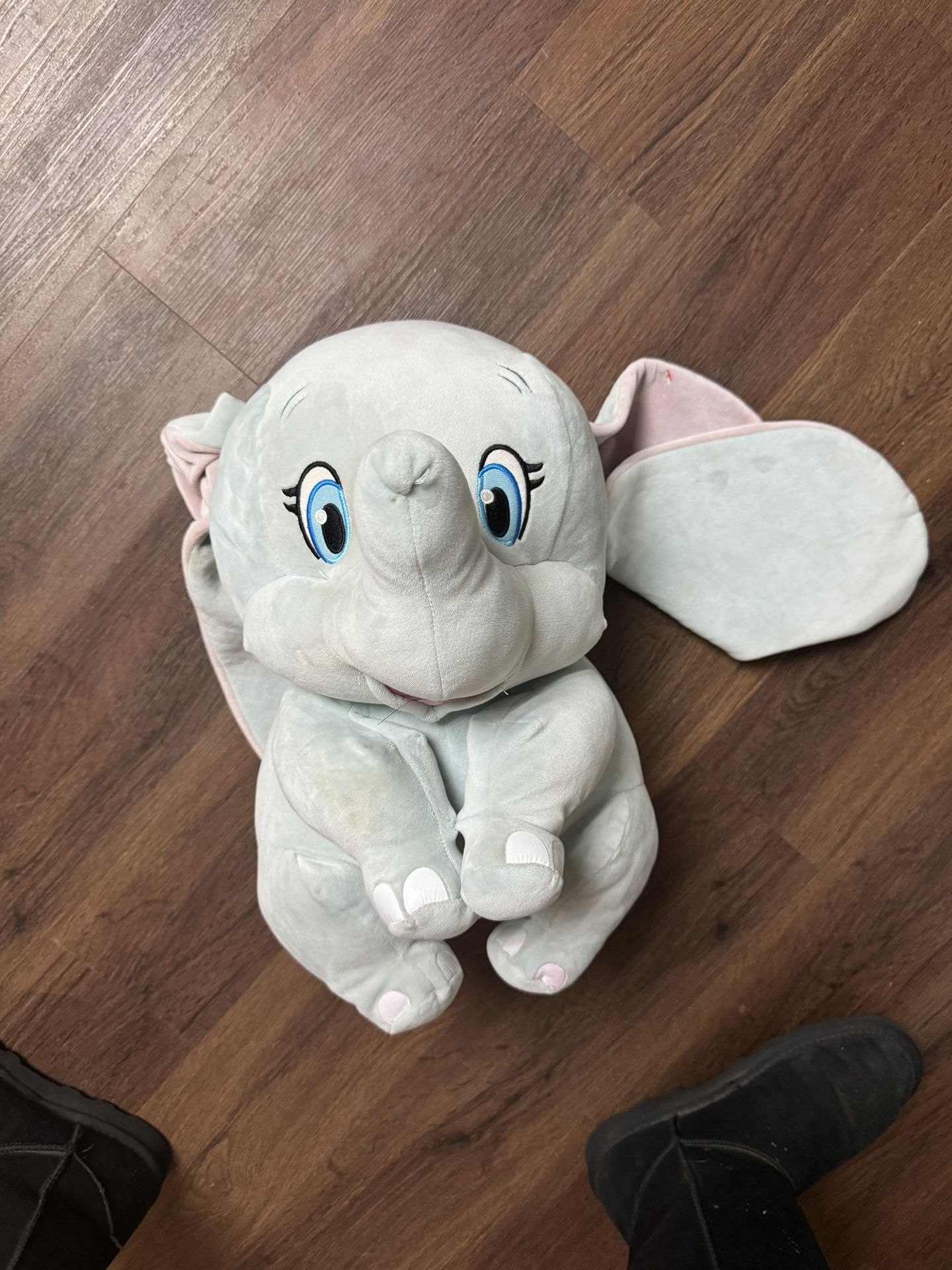 🐘 Disney Dumbo Plush – Large & Adorable