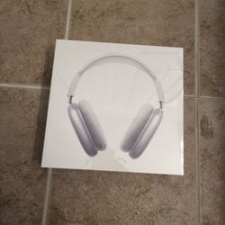 New Silver AirPod MAX Headset Comes With Everything 
