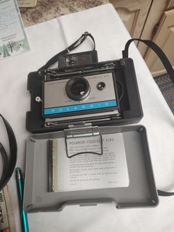 Polaroid land camera 210