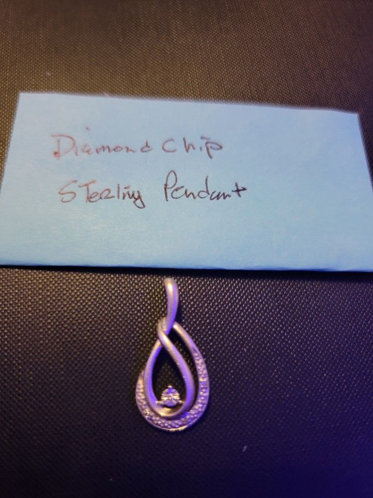 Sterling Diamond 💎 Chip Pendant