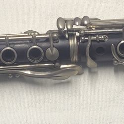 Vintage Leblanc Nobel Paris Vito V2 Clarinet & 20th Century Vintage faux Alligator Embossed Case

