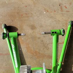 Kurt kinetic Rock n Roll a Fluid Bike trainer