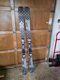 Elan Crusade Skis with Bindings