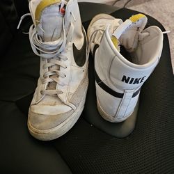 Nike Men's Shoes 