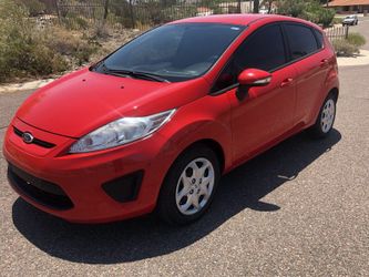 2013 Ford fiesta hatchback
