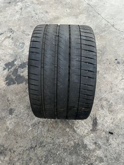 345/25ZR21 Michelin Tire