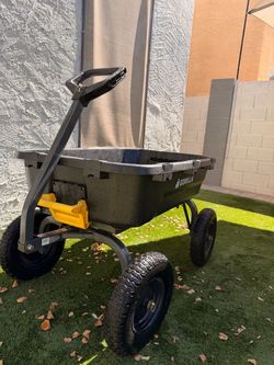 Gorilla Garden Dump Cart