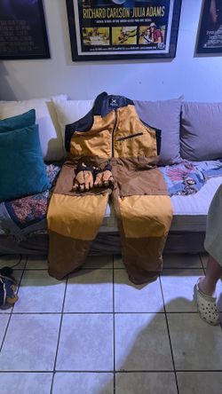 Snow overalls 3XL and snow gloves L