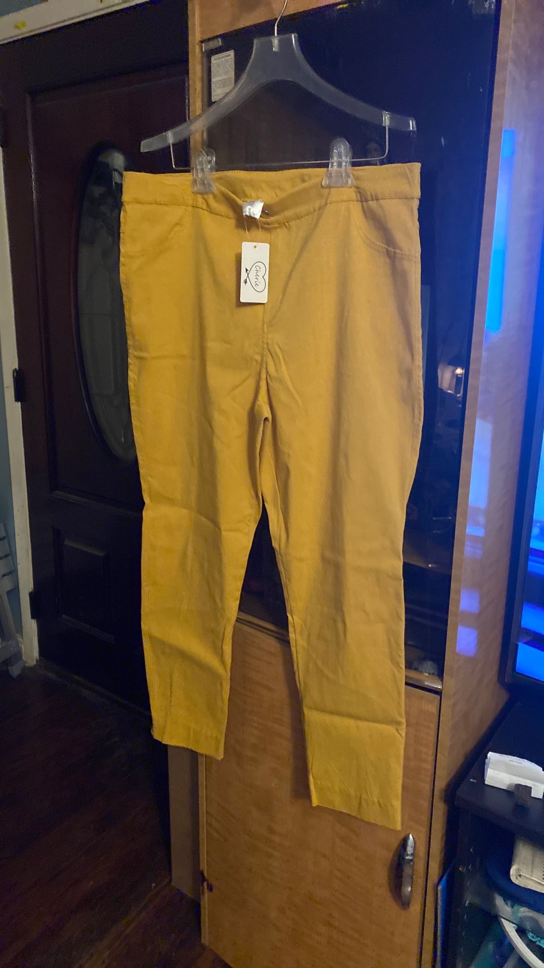 Pantalón Cherie Color Amarillo Calidad