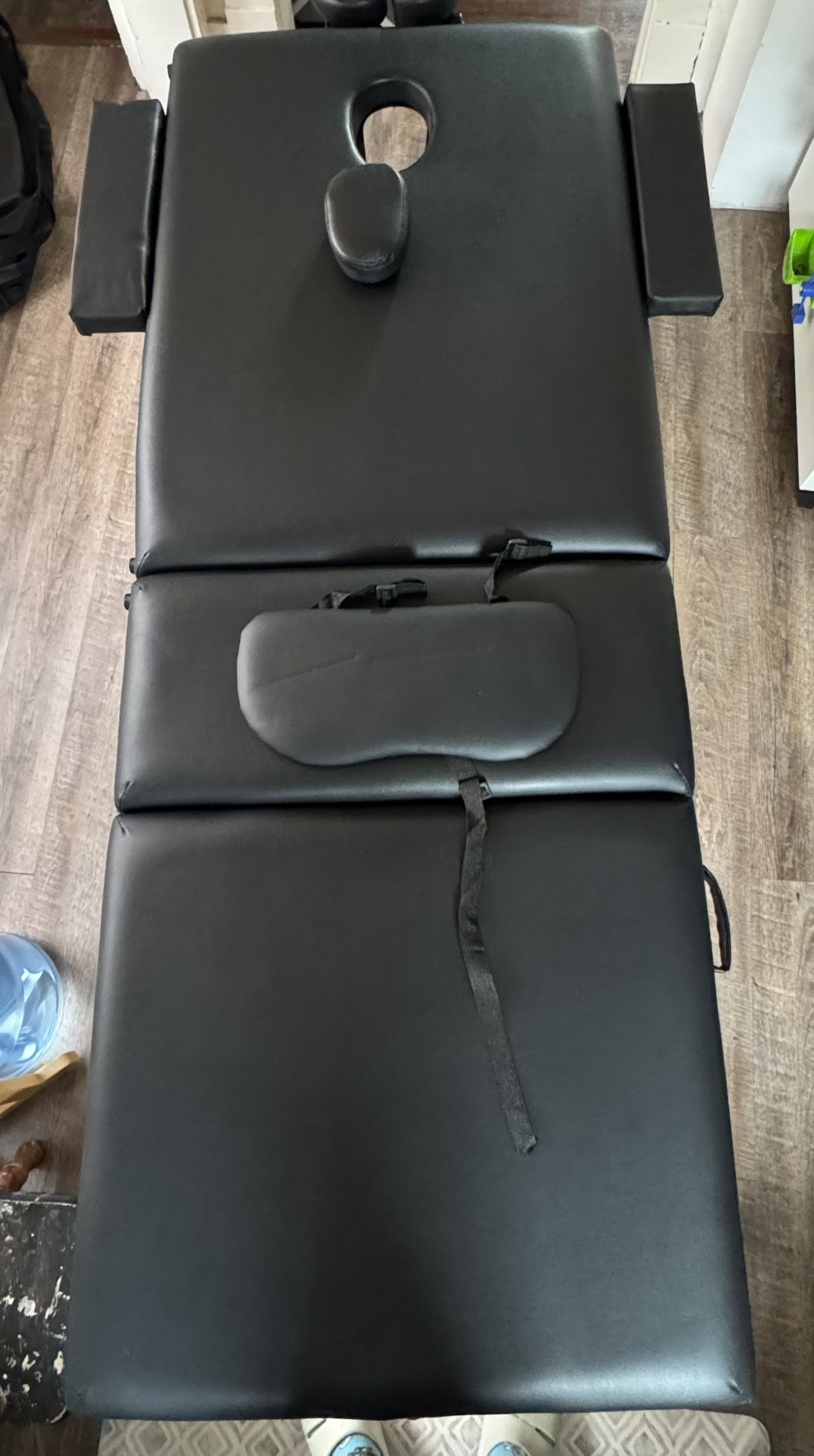 Massage Table 