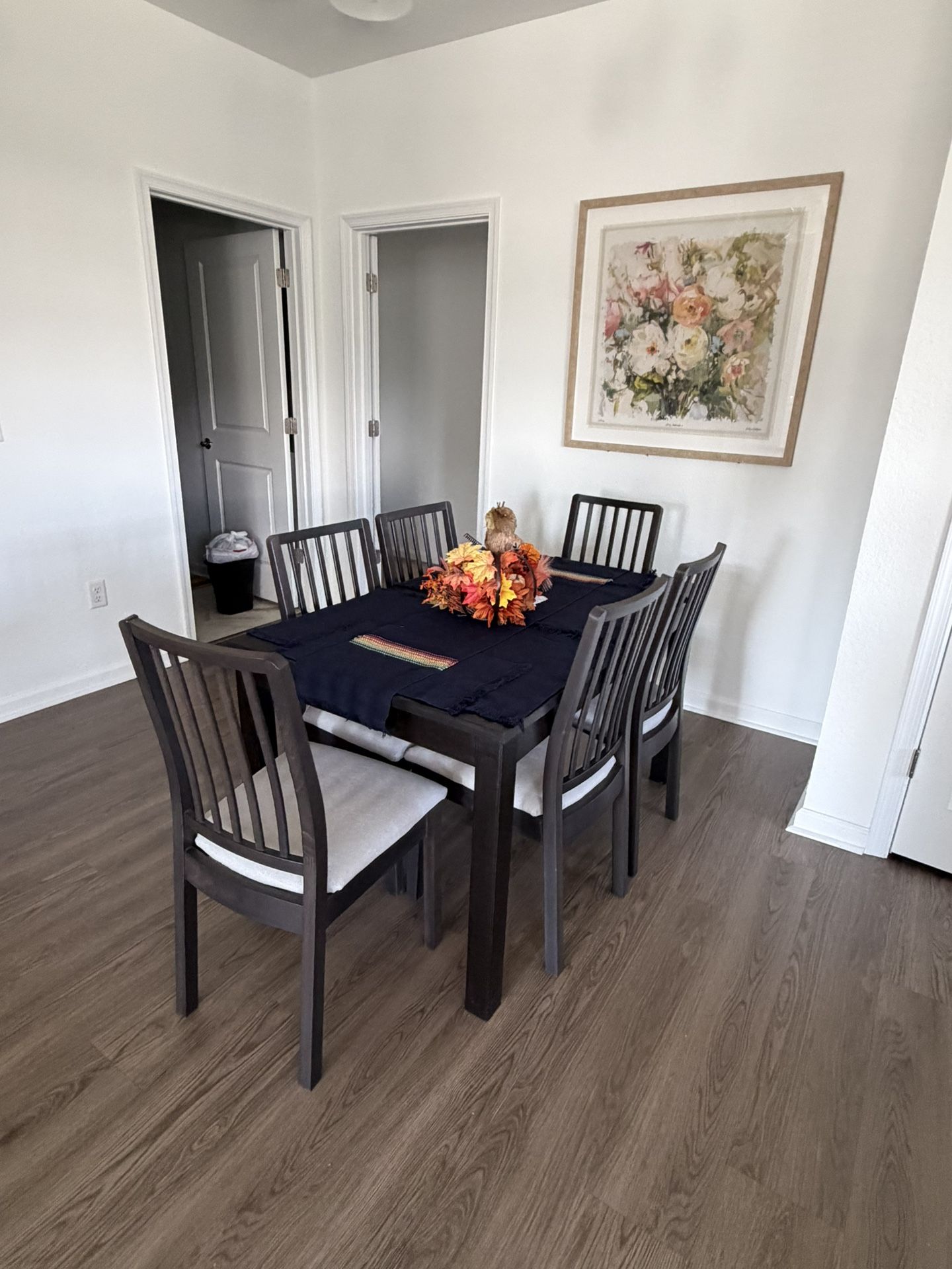 Dining Table With 6 Chairs