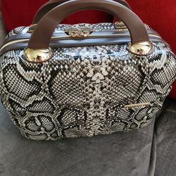 Estuche para maquillaje excelente condición $15