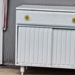 Cabinet/Nightstand Or Buffet