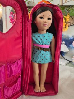 2011 Alexander Doll Company Play Wonder Doll. Black Hair   With Travel Case.
