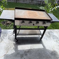 4 Burner Gas Grill