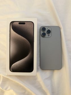 iPhone 15 Pro Max 256 GB Unlocked