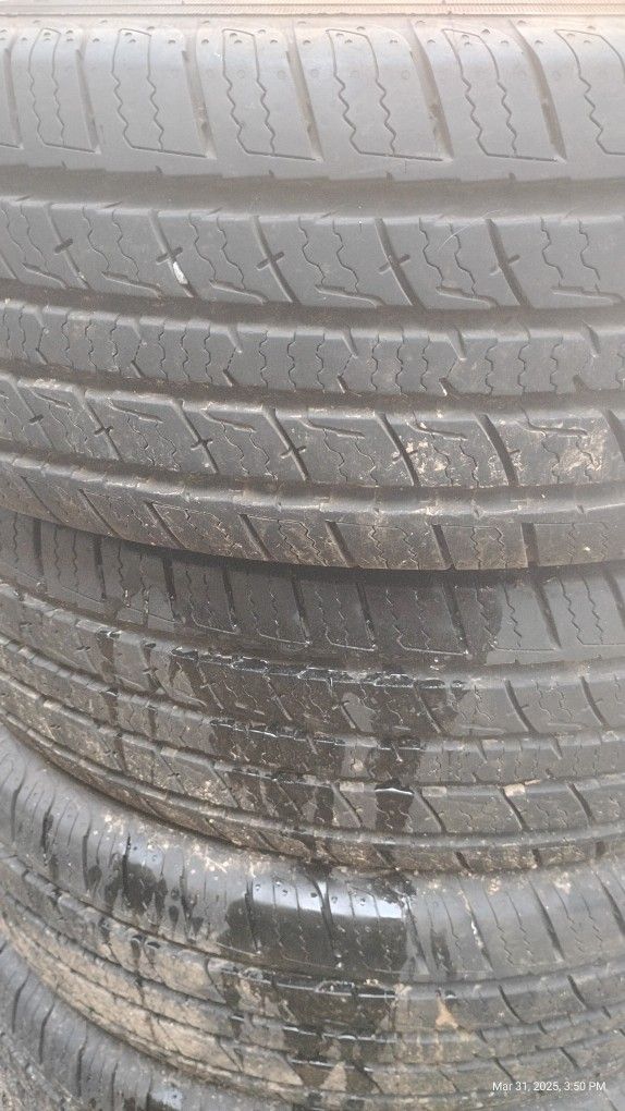 Set Of 4 New Tires