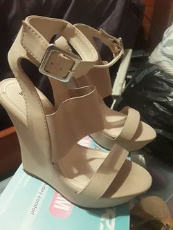 Bamboo Wedge Heel Shoe 7 1/2