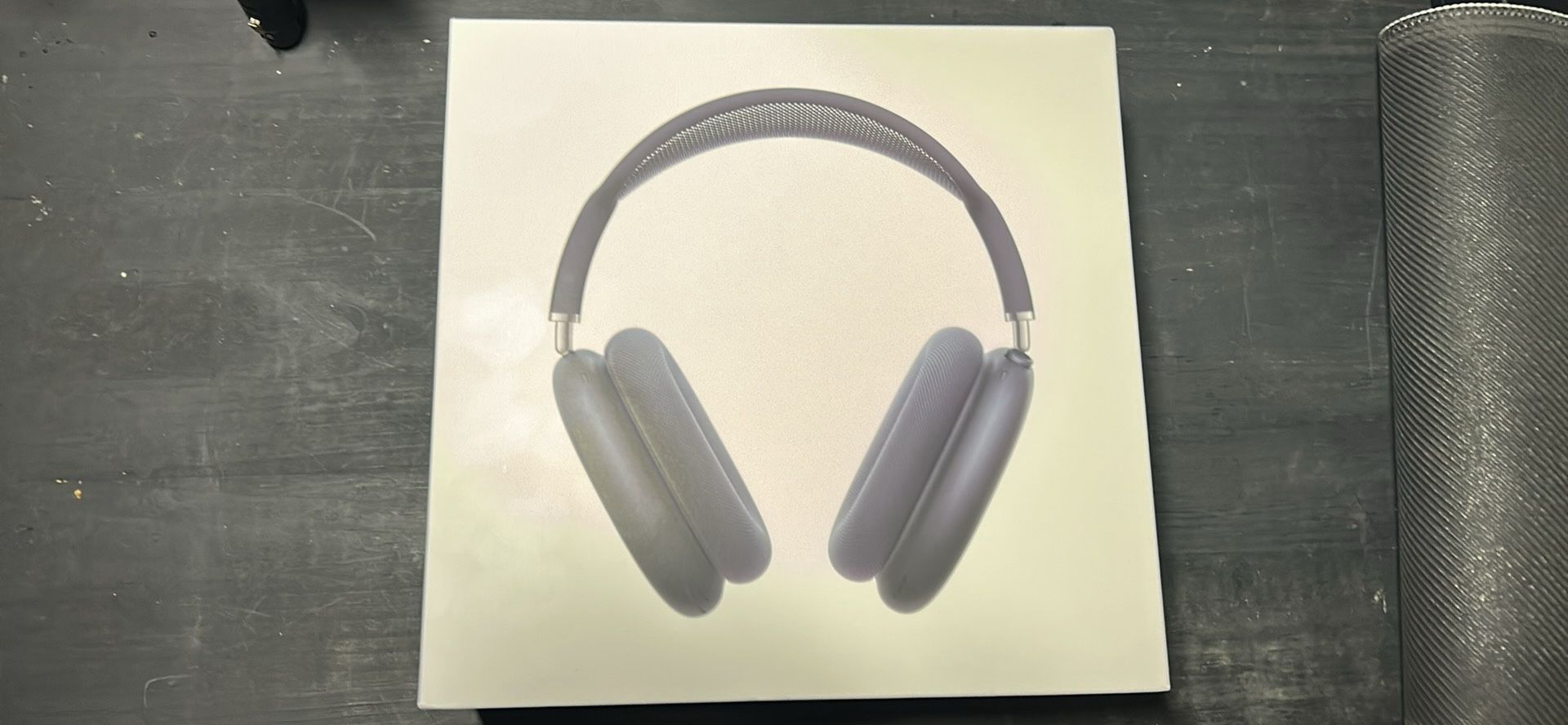 Apple AirPod Max With Smart Case