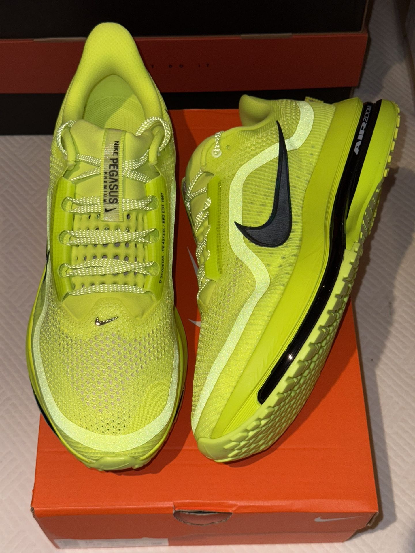 Nike Air Zoom Pegasus Premium - Volt - Size 12M - 2025