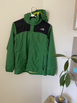 Boys Or Girls 12/14 North face Waterproof Rain coat For School Or hiking 