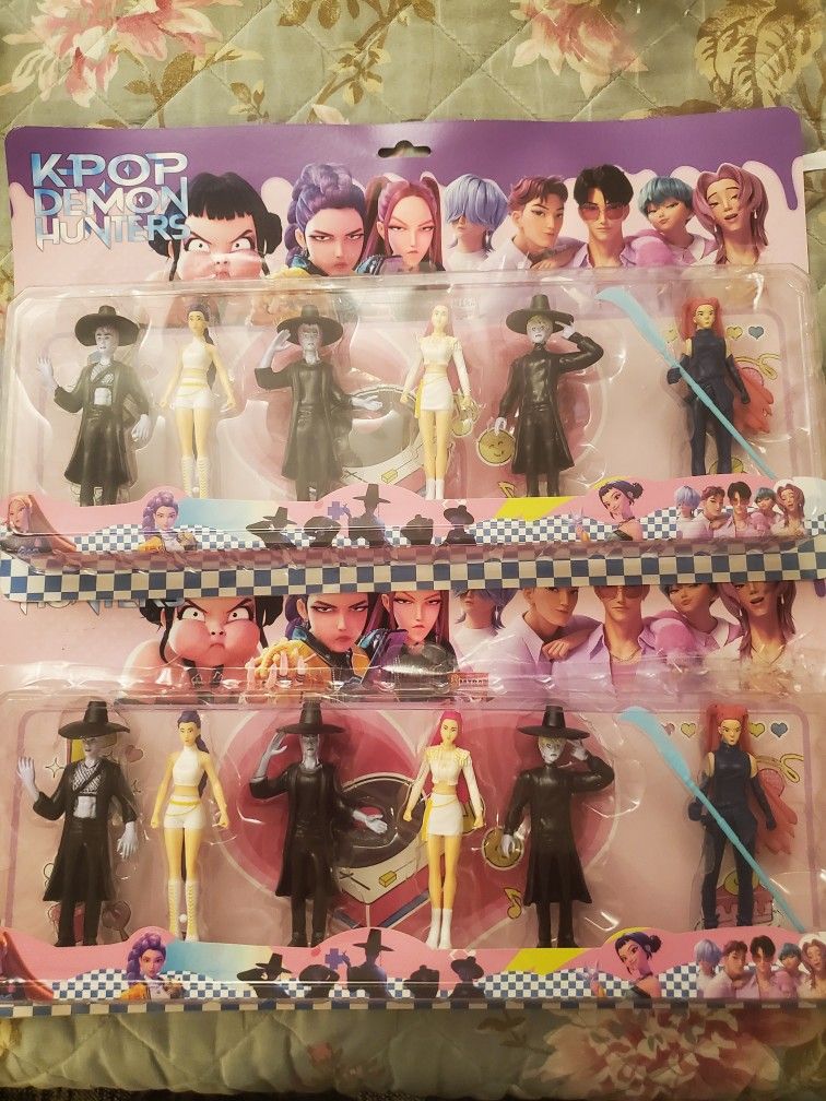 K-POP DEMON HUNTERS (FIGURES)